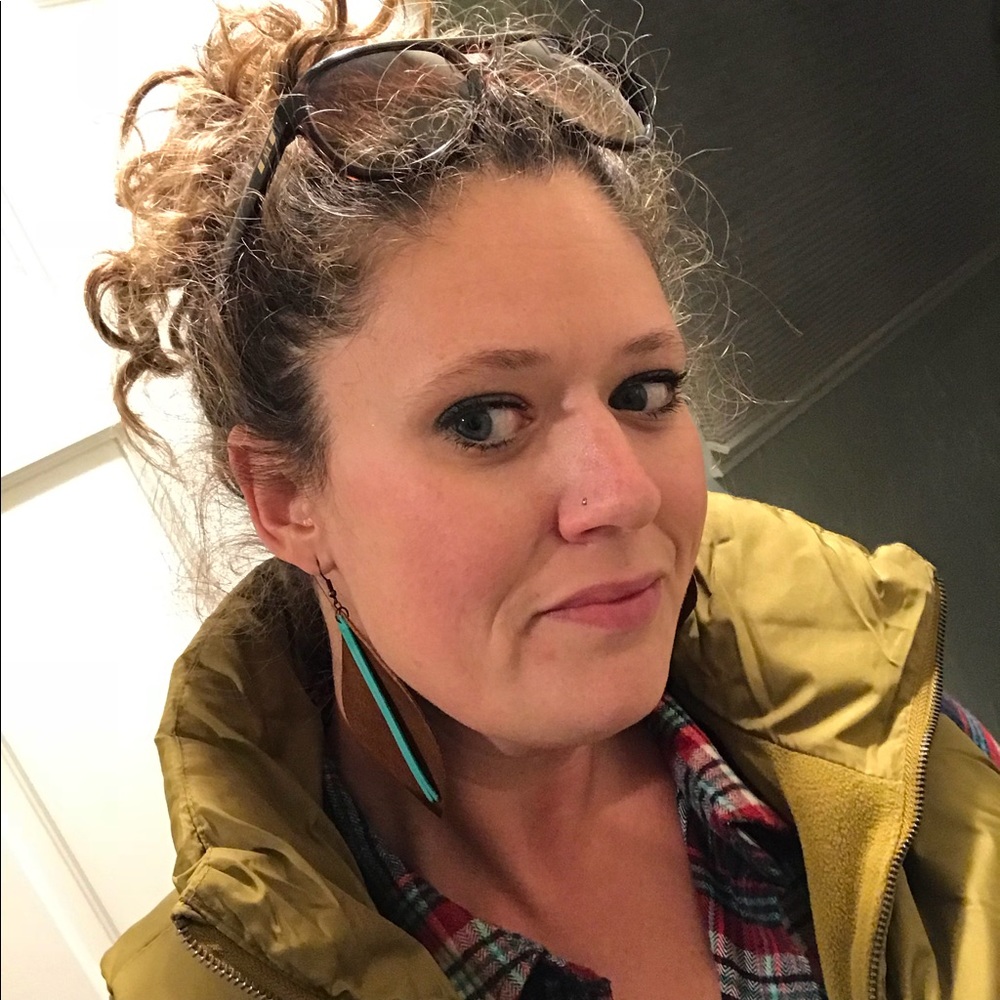 Meet your Posher, Heidi